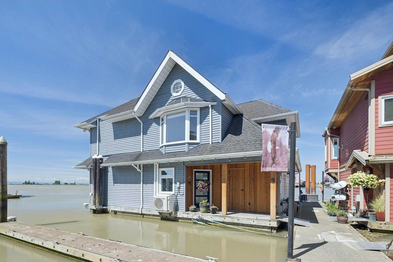 3473 River Road - Photo 1