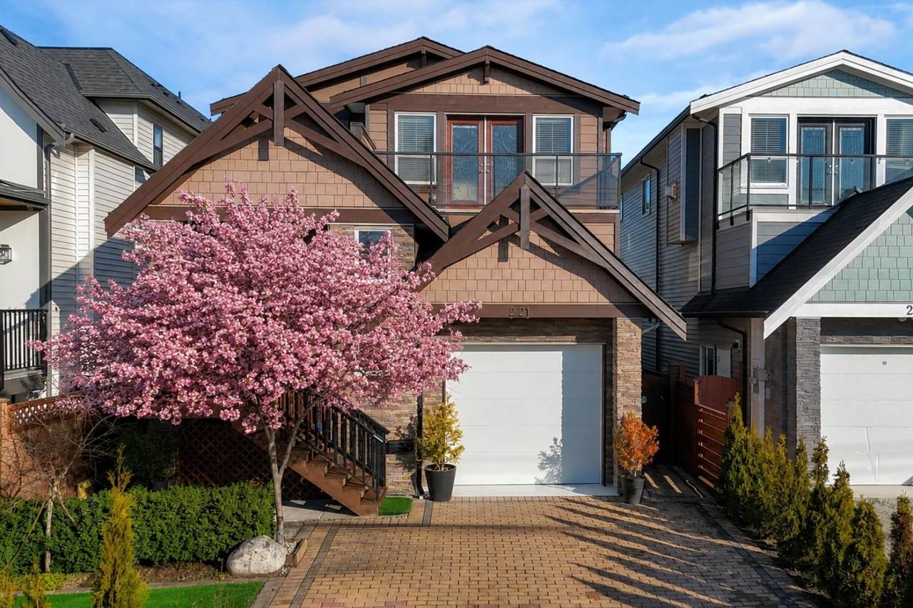 221 Campbell Street - Photo 1