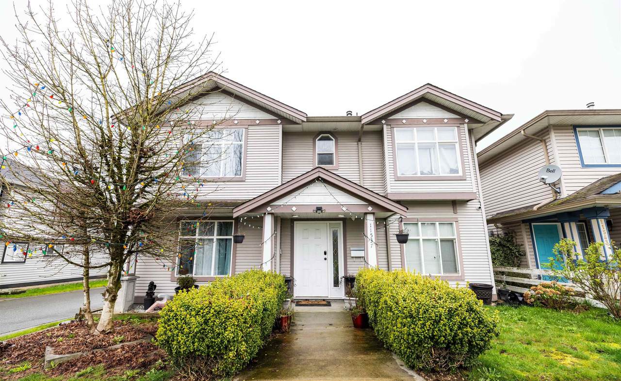 11537 240 Street - Photo 1