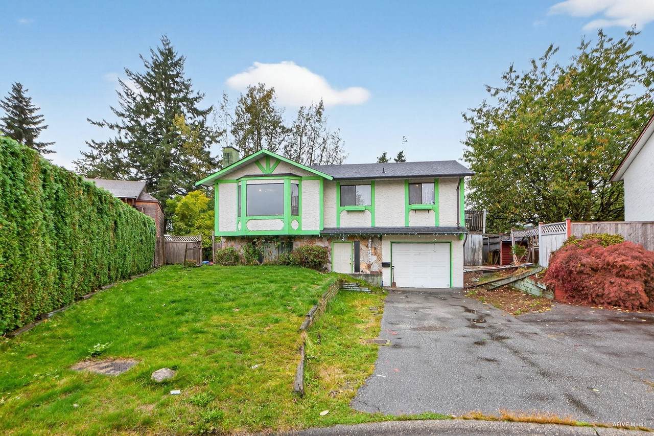 7253 140A Street - Photo 1