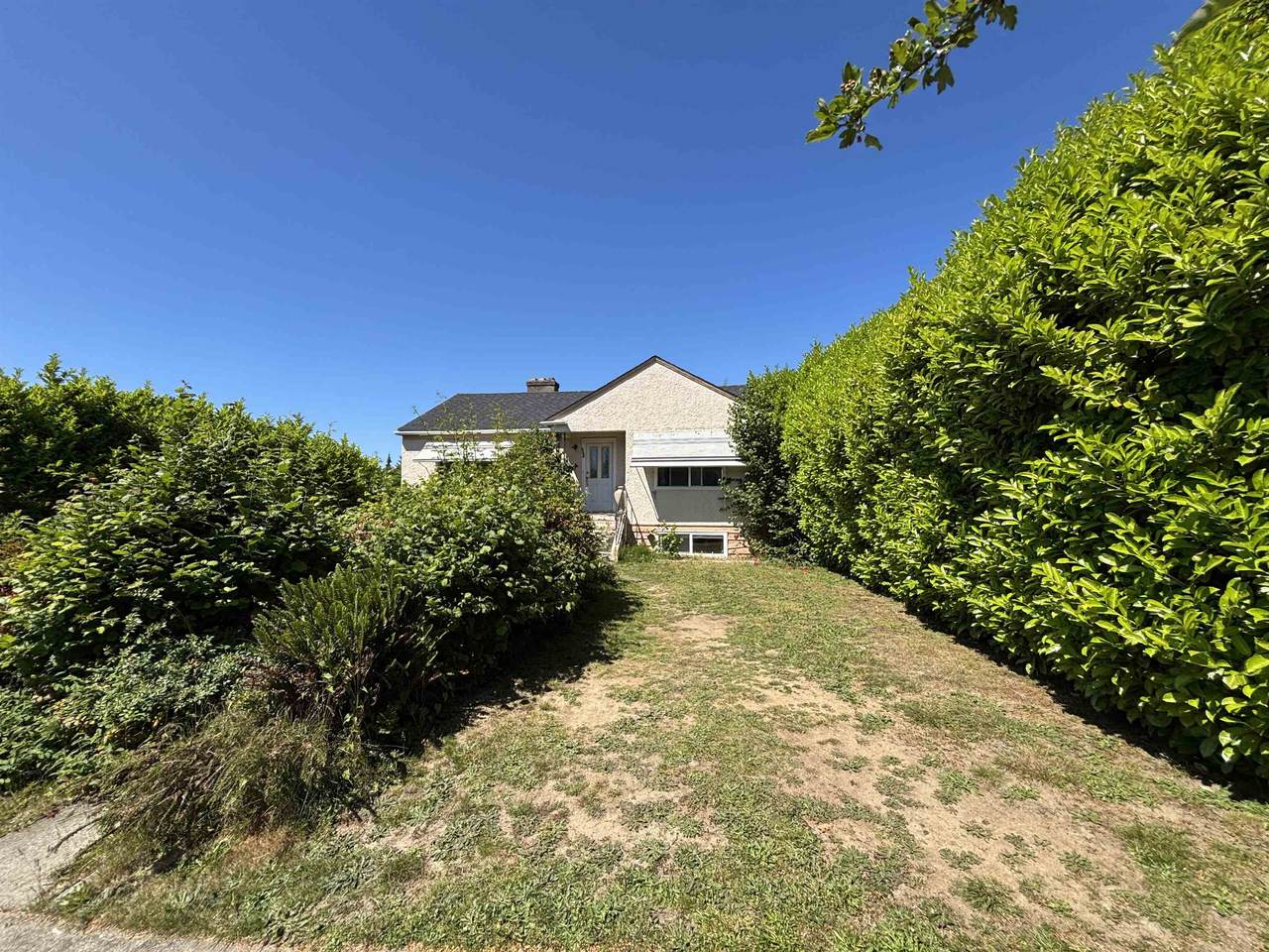 665 29th Avenue - Photo 1