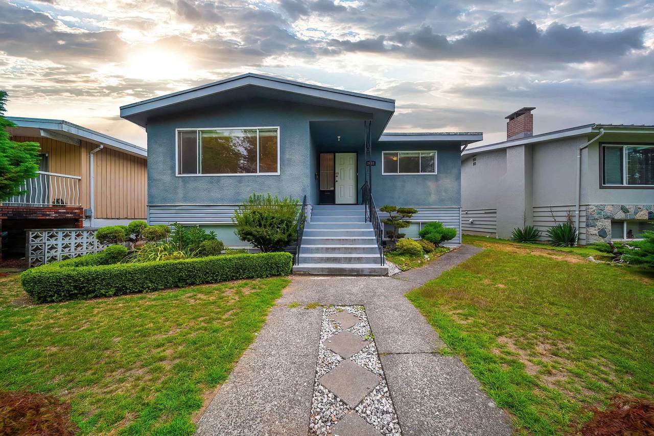 3063 Rosemont Drive - Photo 1