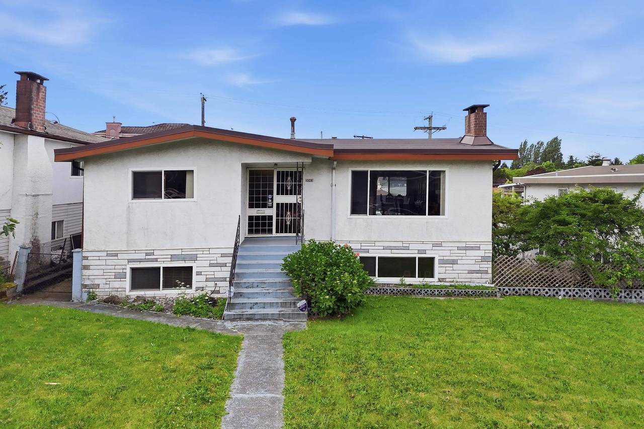 3063 Renfrew Street - Photo 1