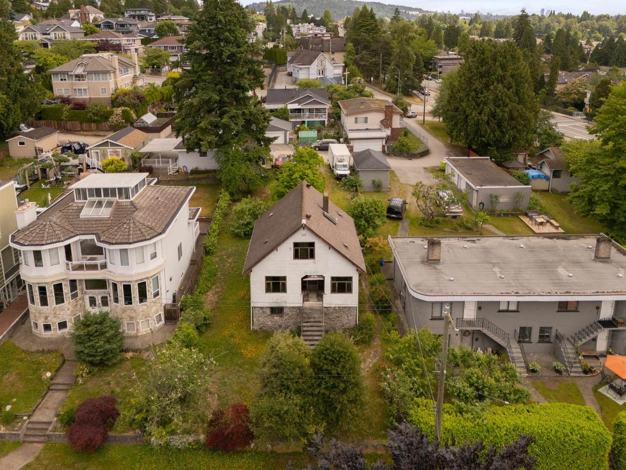 380 Delta Avenue - Photo 1