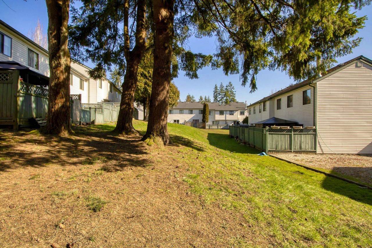 6625 138th Street - Photo 1
