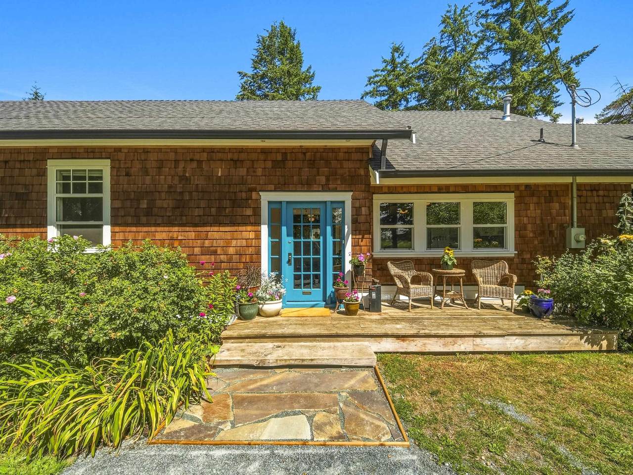 816 248 Street - Photo 1