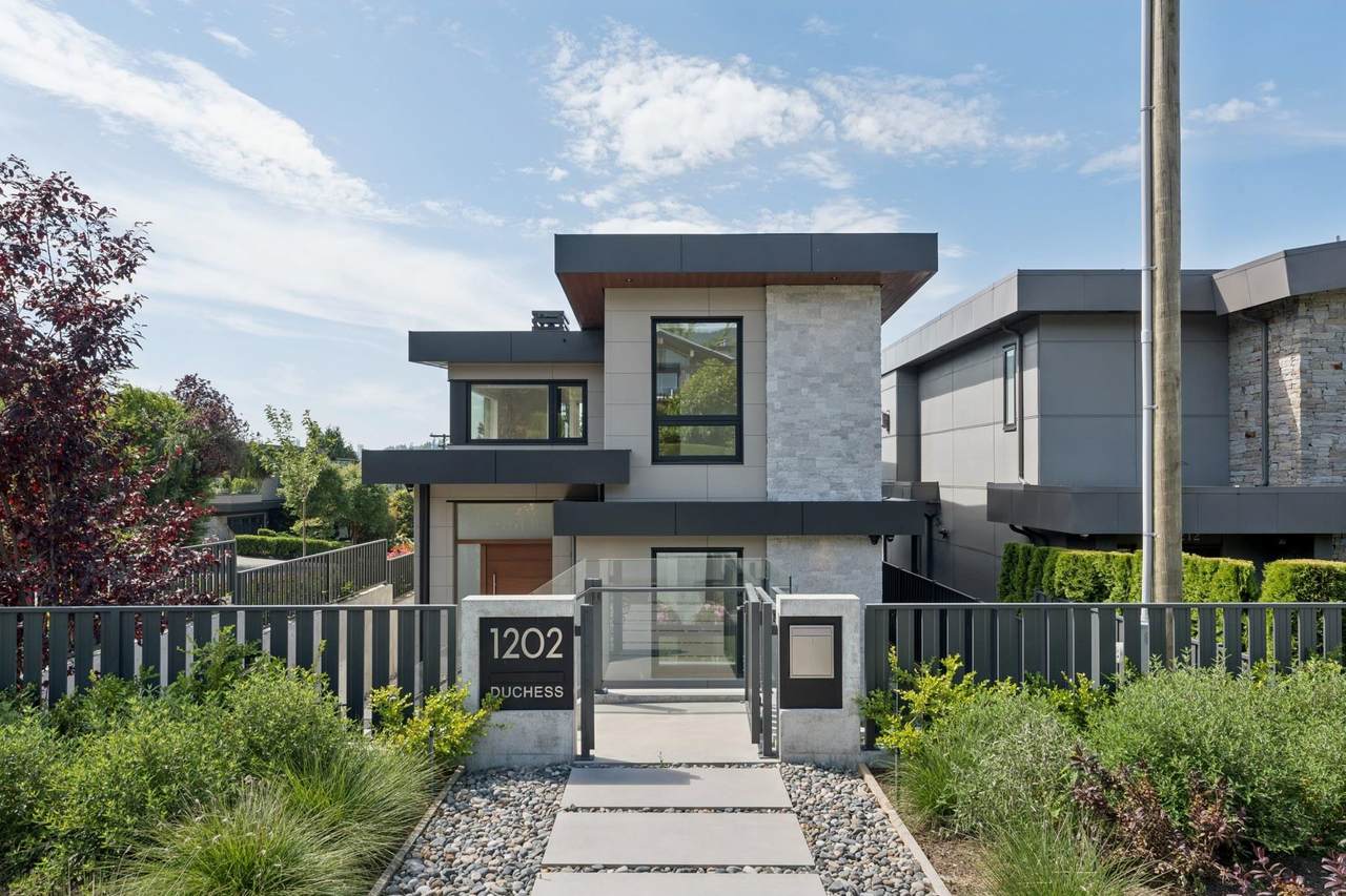1202 Duchess Avenue - Photo 1