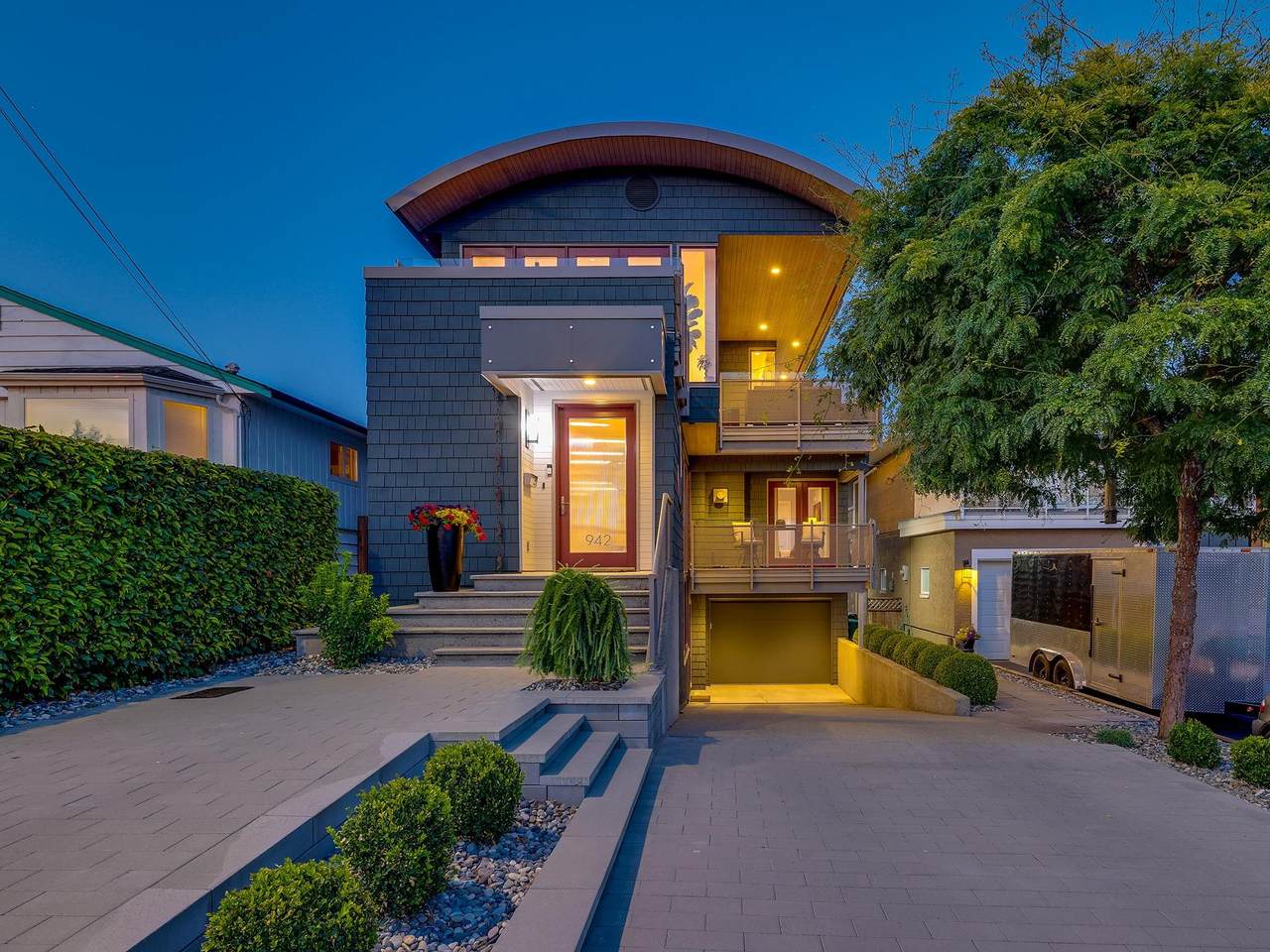 942 Keil Street - Photo 1