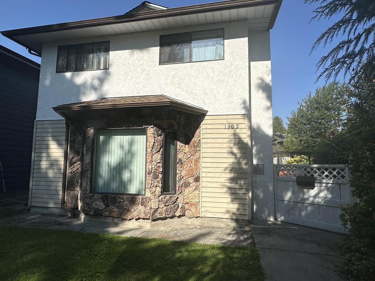 1902 Taylor Street - Photo 1