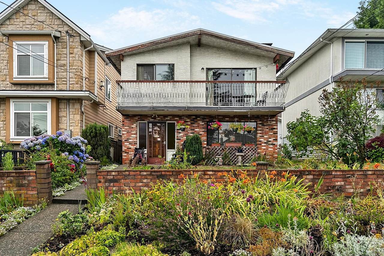 5343 Neville Street - Photo 1