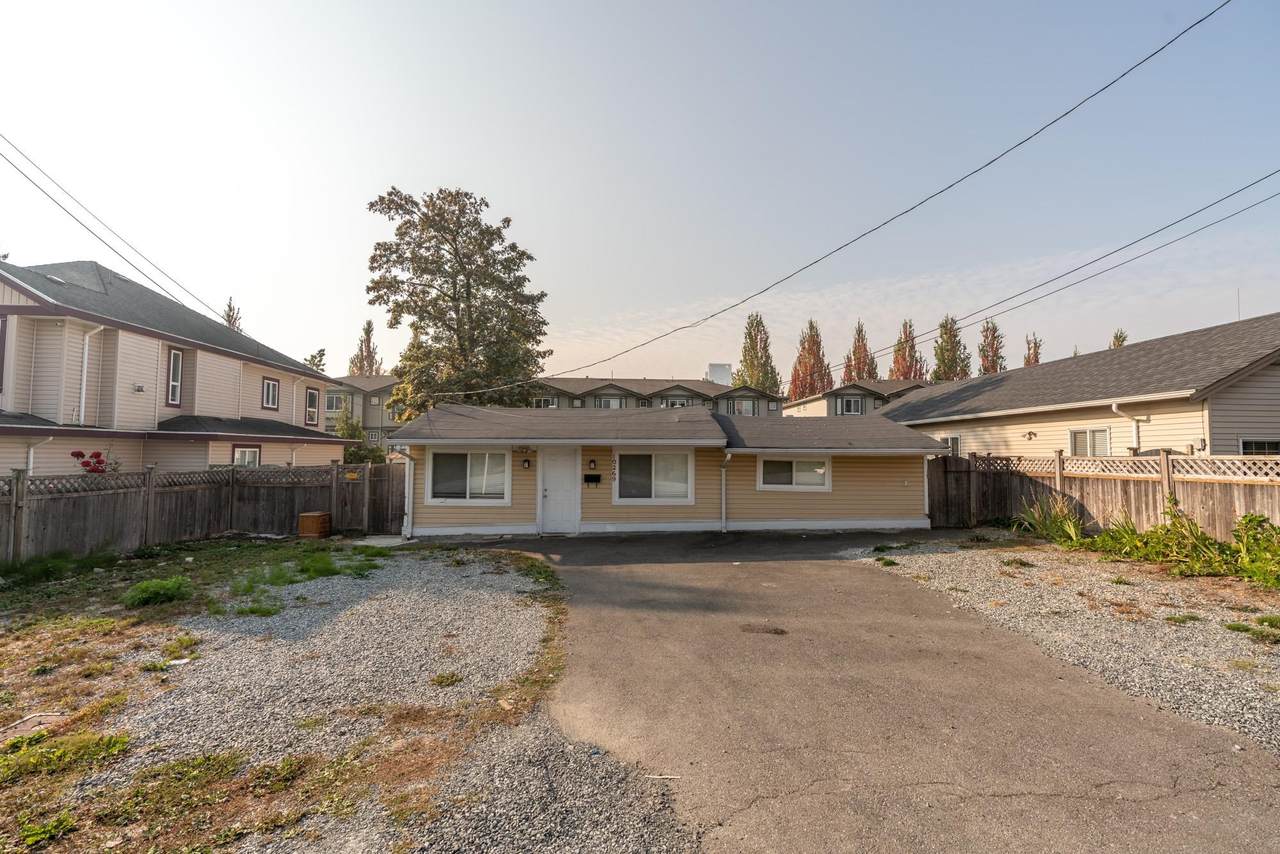 10269 139A Street - Photo 1