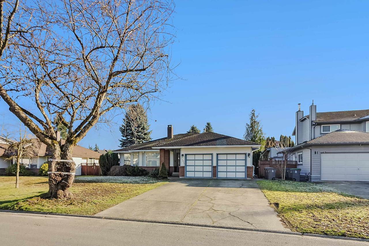 15436 94 Avenue - Photo 1