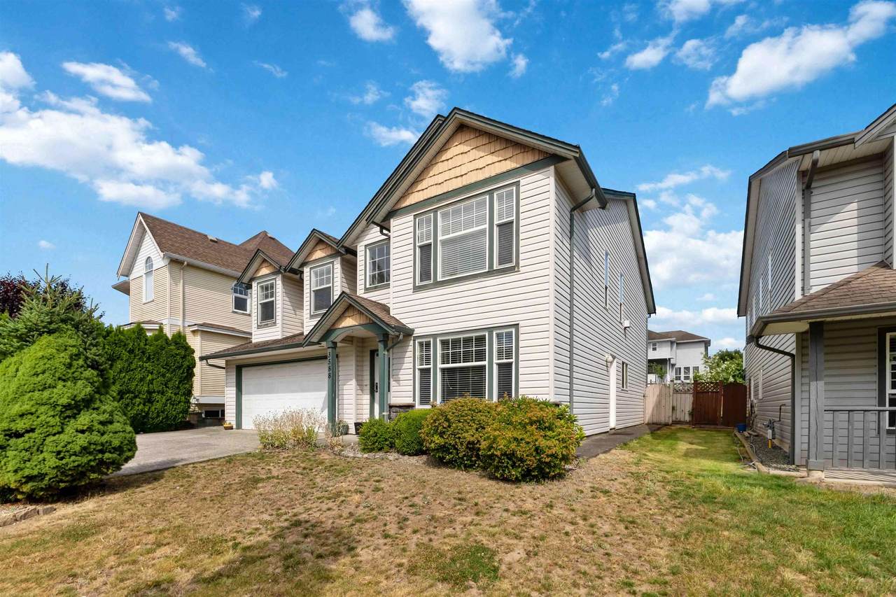 3588 Crestview Avenue - Photo 1