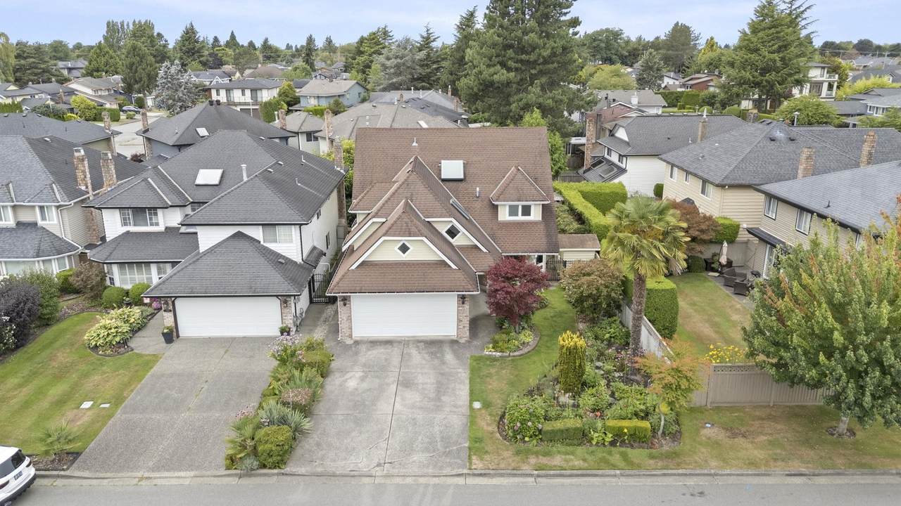 10131 Hollywell Drive - Photo 1