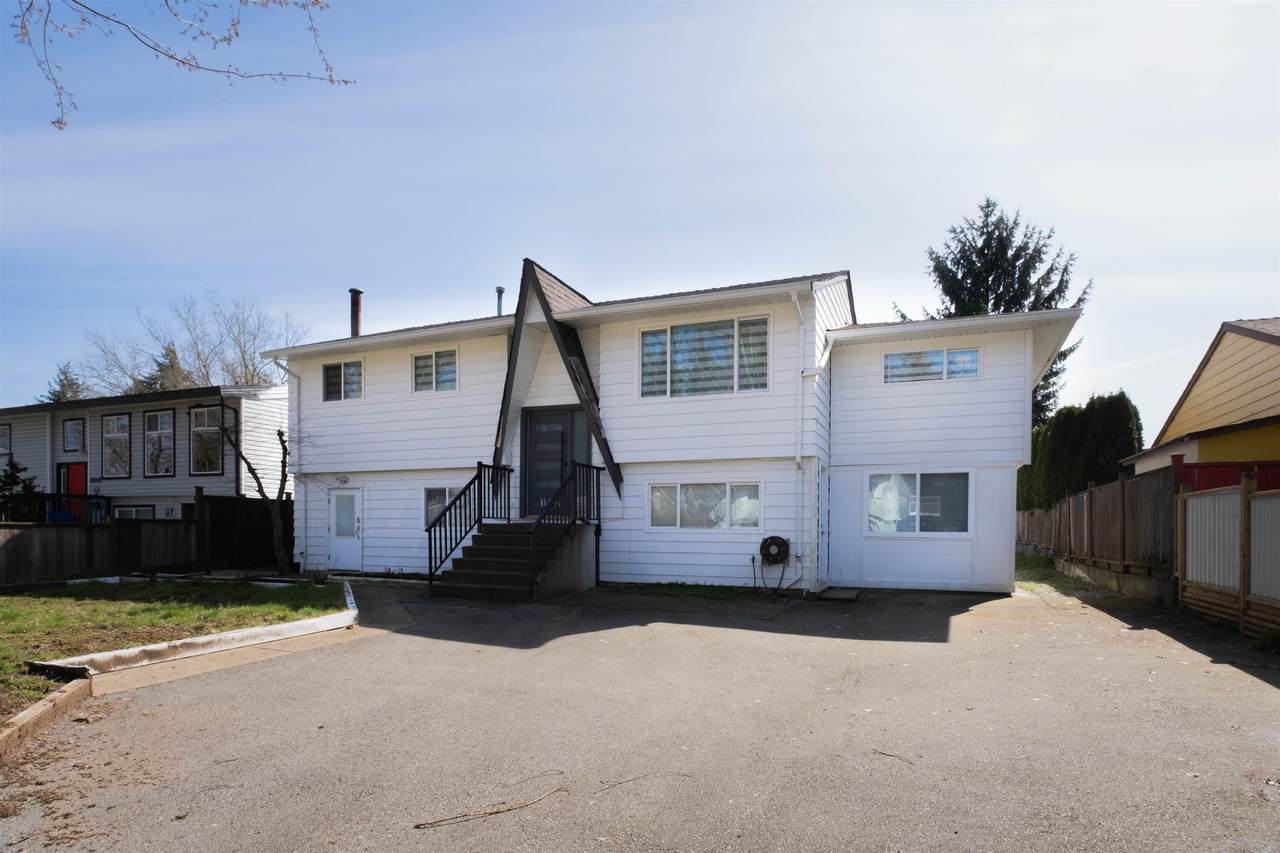17396 62A Avenue - Photo 1