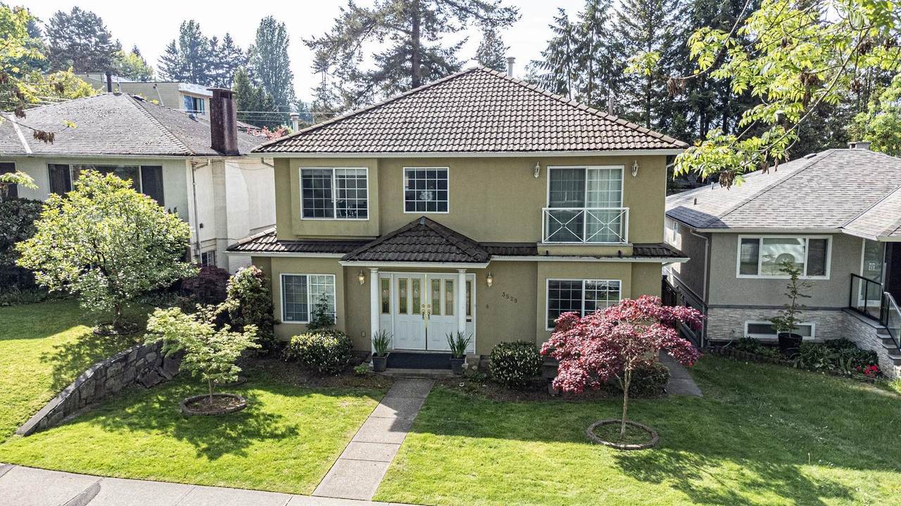 3529 Gladstone Street - Photo 1