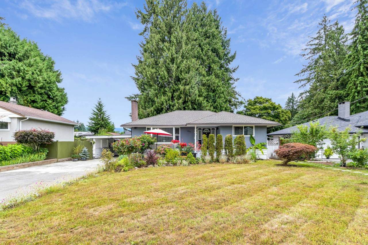 21727 Ridgeway Crescent - Photo 1
