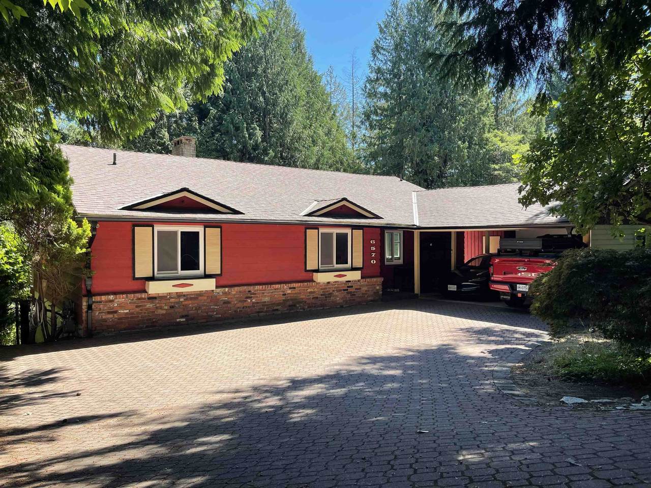 6570 Madrona Crescent - Photo 1
