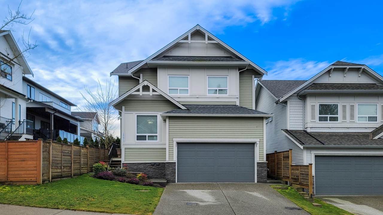24670 106 Avenue - Photo 1