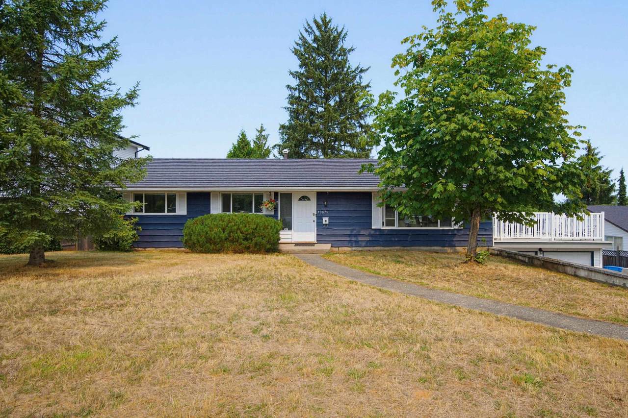 19671 49 Avenue - Photo 1