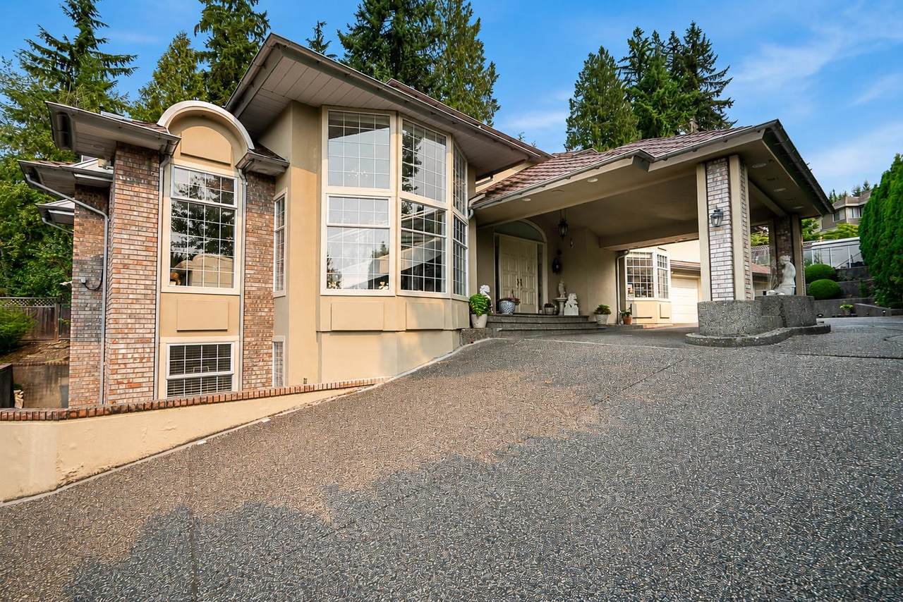 1496 Johnson Street - Photo 1
