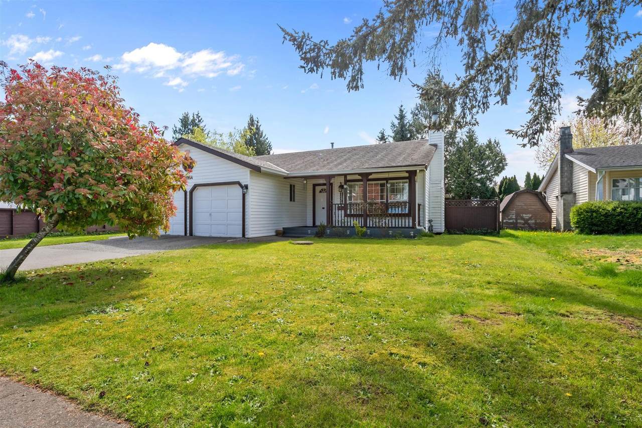16954 60 Avenue - Photo 1