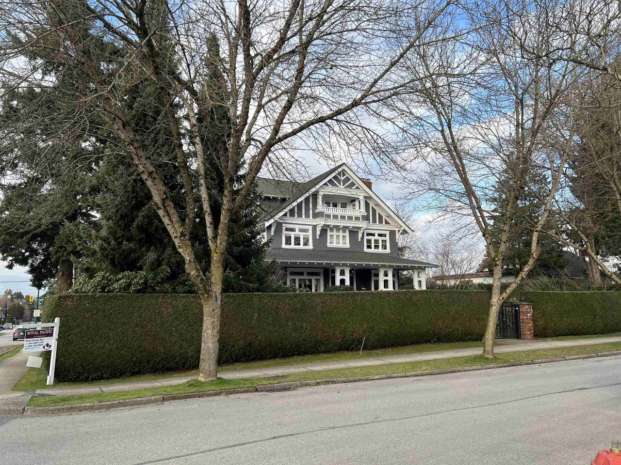 1799 Cedar Crescent - Photo 1