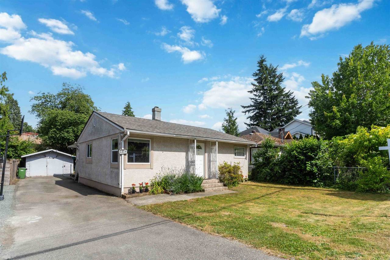 2304 Mouldstade Road - Photo 1