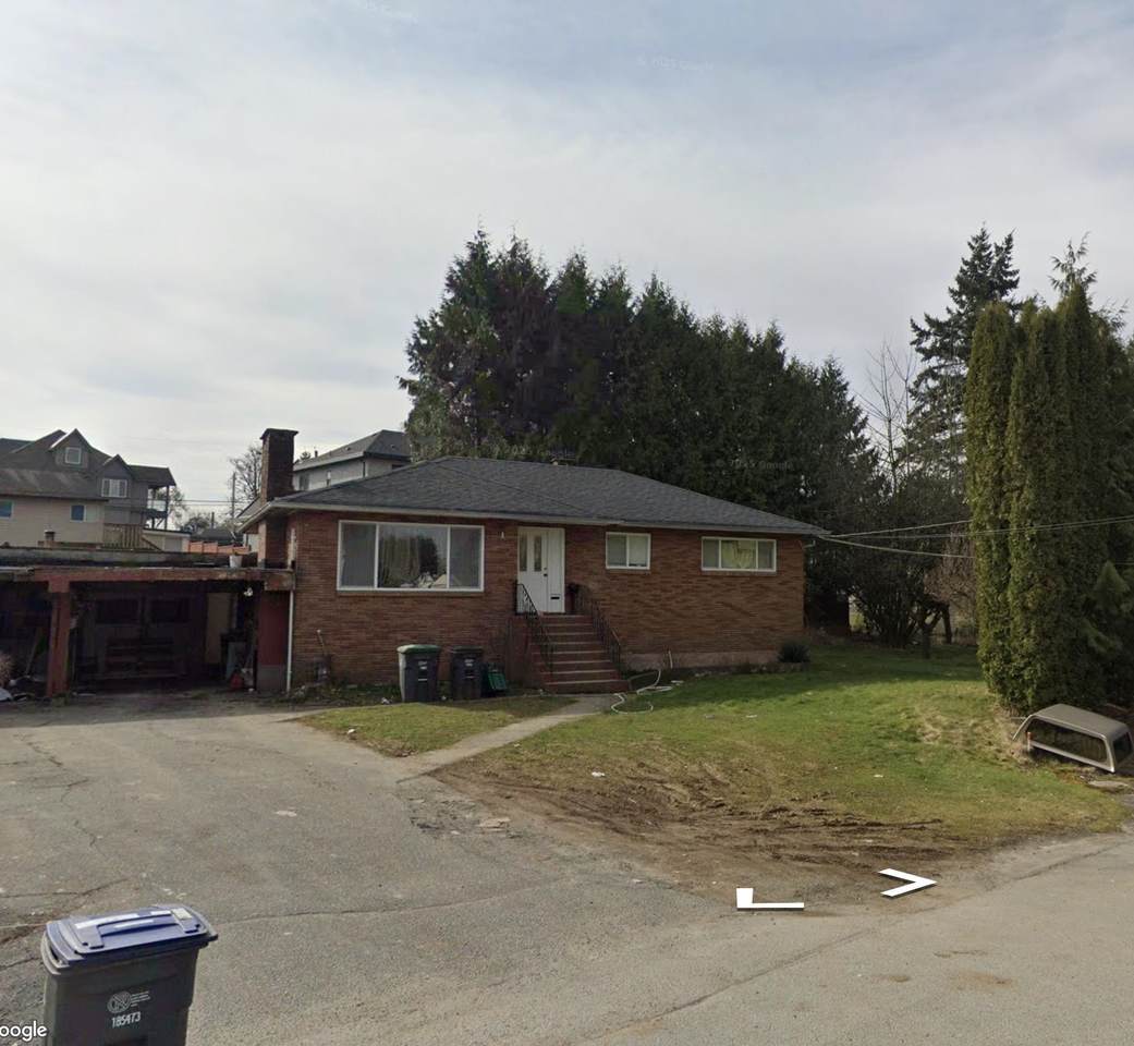 12842 98A Avenue - Photo 1