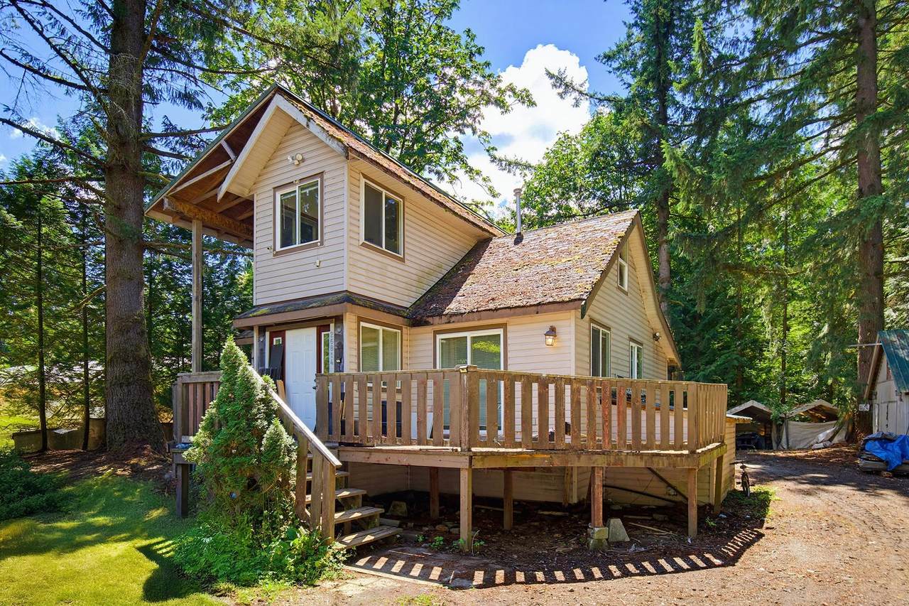 26814 Dewdney Trunk Road - Photo 1