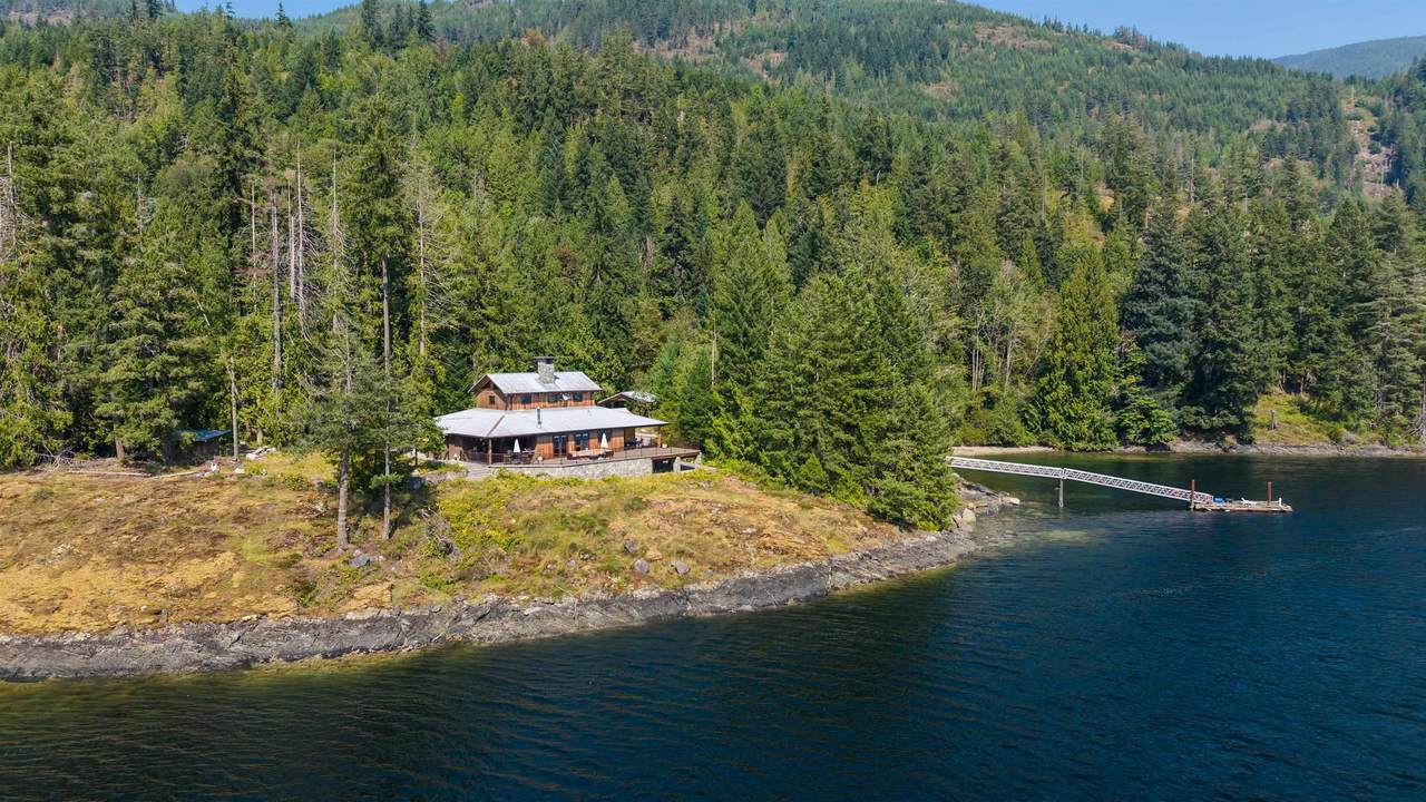15781 East Egmont Shoreline - Photo 1
