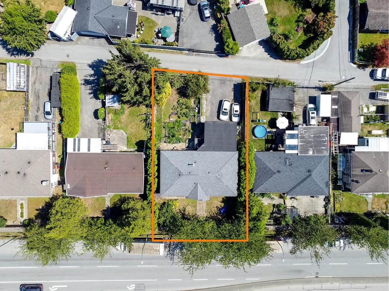4560 Boundary Road - Photo 1