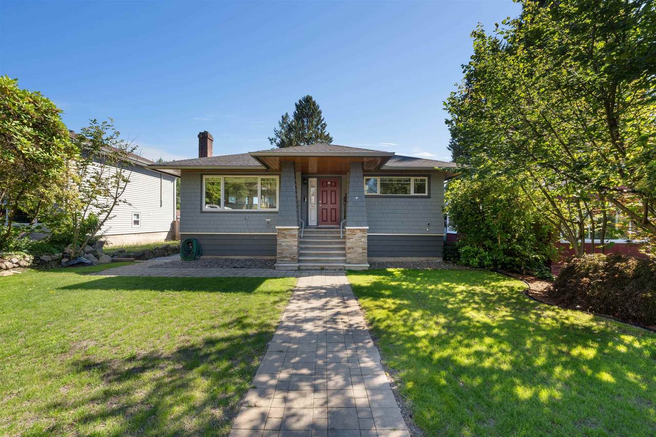 409 27th Street - Photo 1