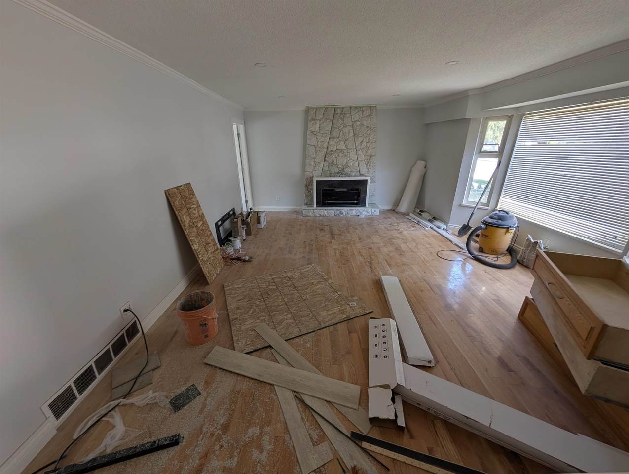10XXX Southport Road - Photo 1