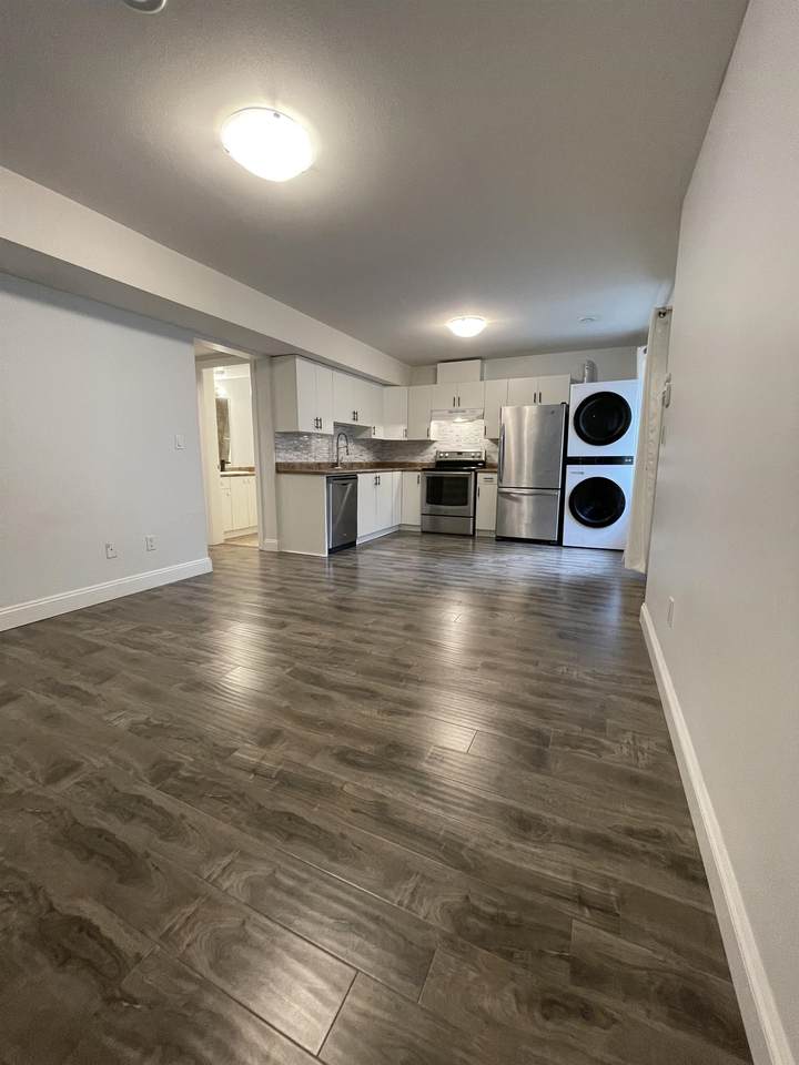 7333 194 Street - Photo 1