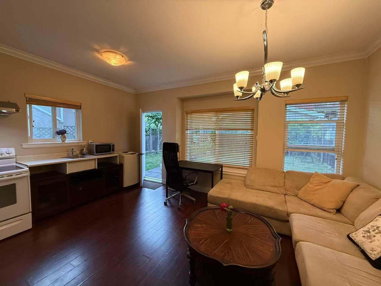 6089 Rumble Street - Photo 1