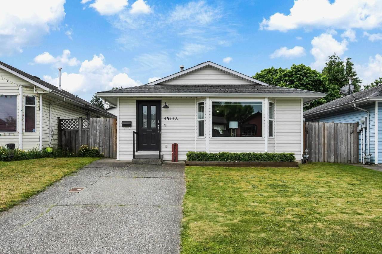 45448 Meadowbrook Drive - Photo 1