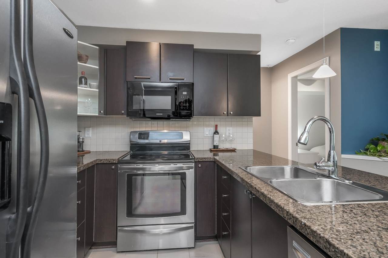 5454 198 Street - Photo 1