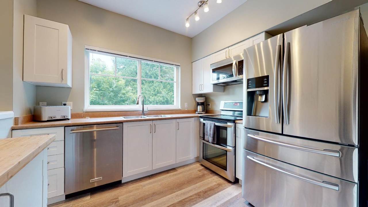 1800 Mamquam Road - Photo 1