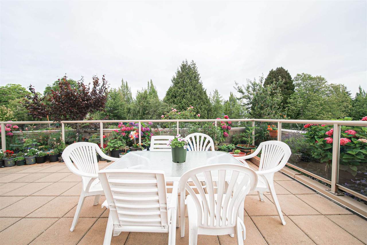 2580 Tolmie Street - Photo 1