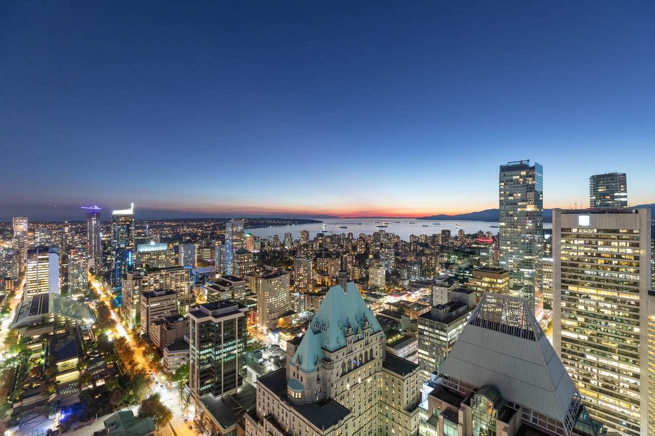 667 Howe Street - Photo 1