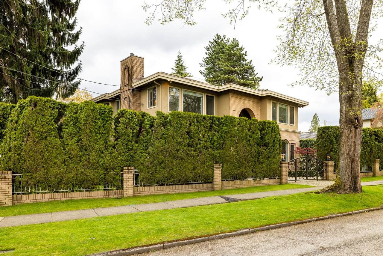 1689 29TH Avenue - Photo 1