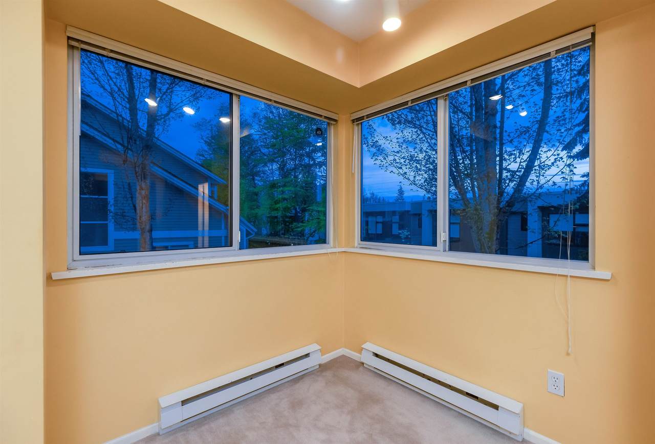 650 Roche Point Drive - Photo 1