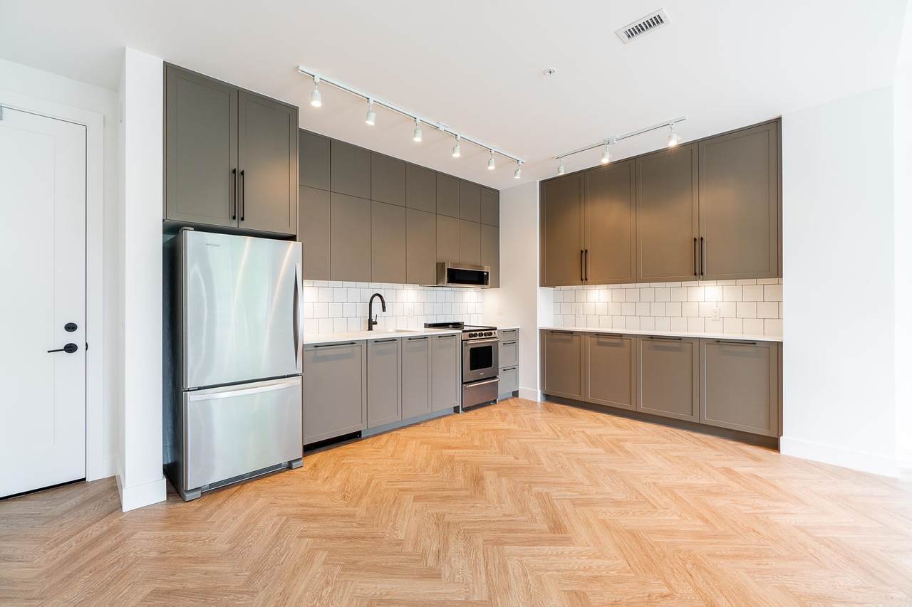 13929 105A Boulevard - Photo 1