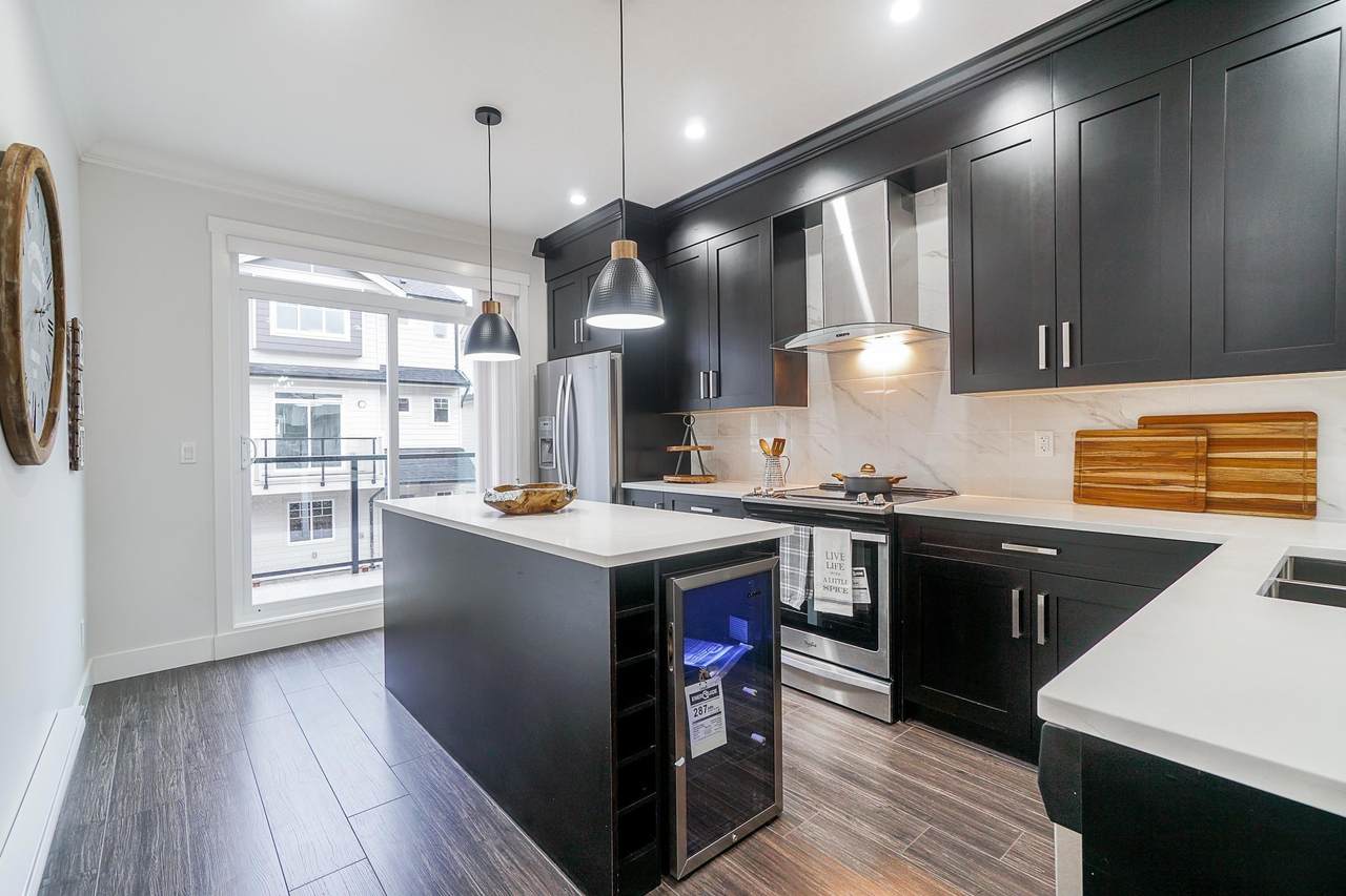 13898 64 Avenue - Photo 1