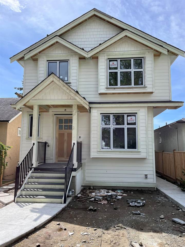 2032 32 Avenue - Photo 1