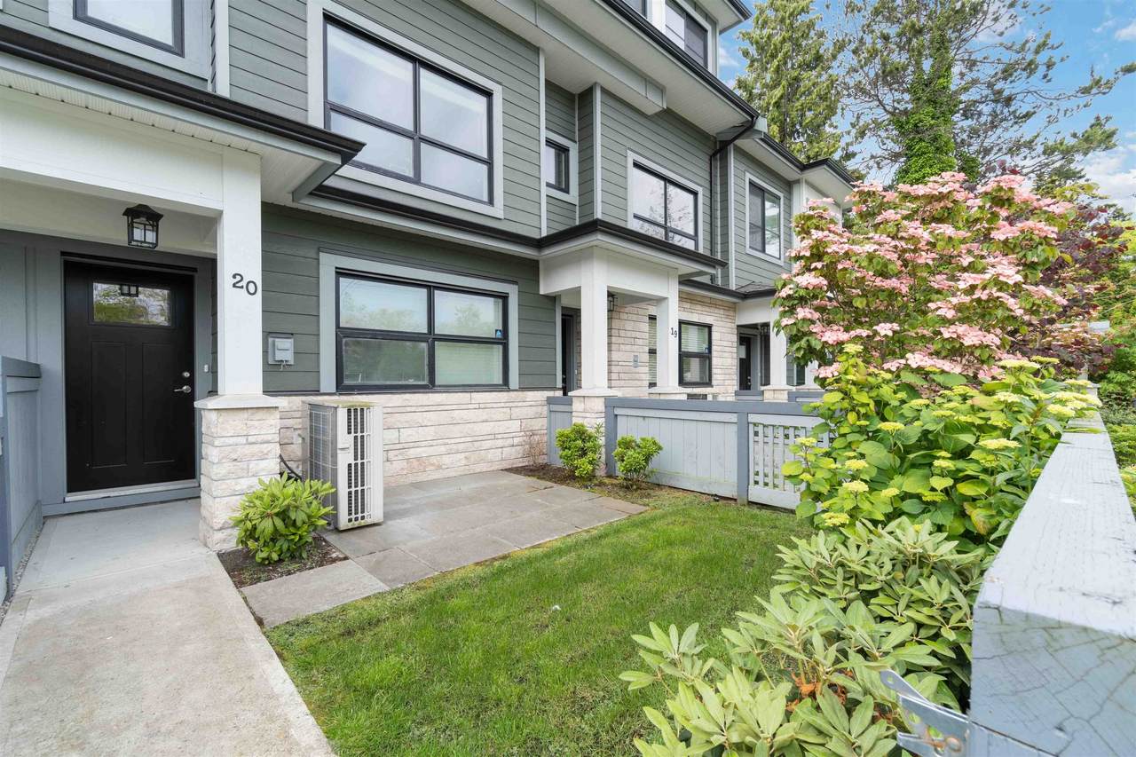 7168 Lynnwood Drive - Photo 1