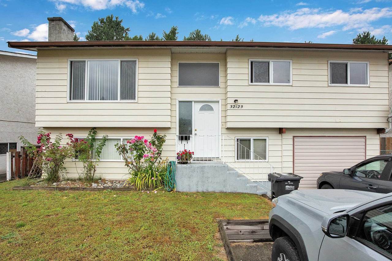 32123 Astoria Crescent - Photo 1