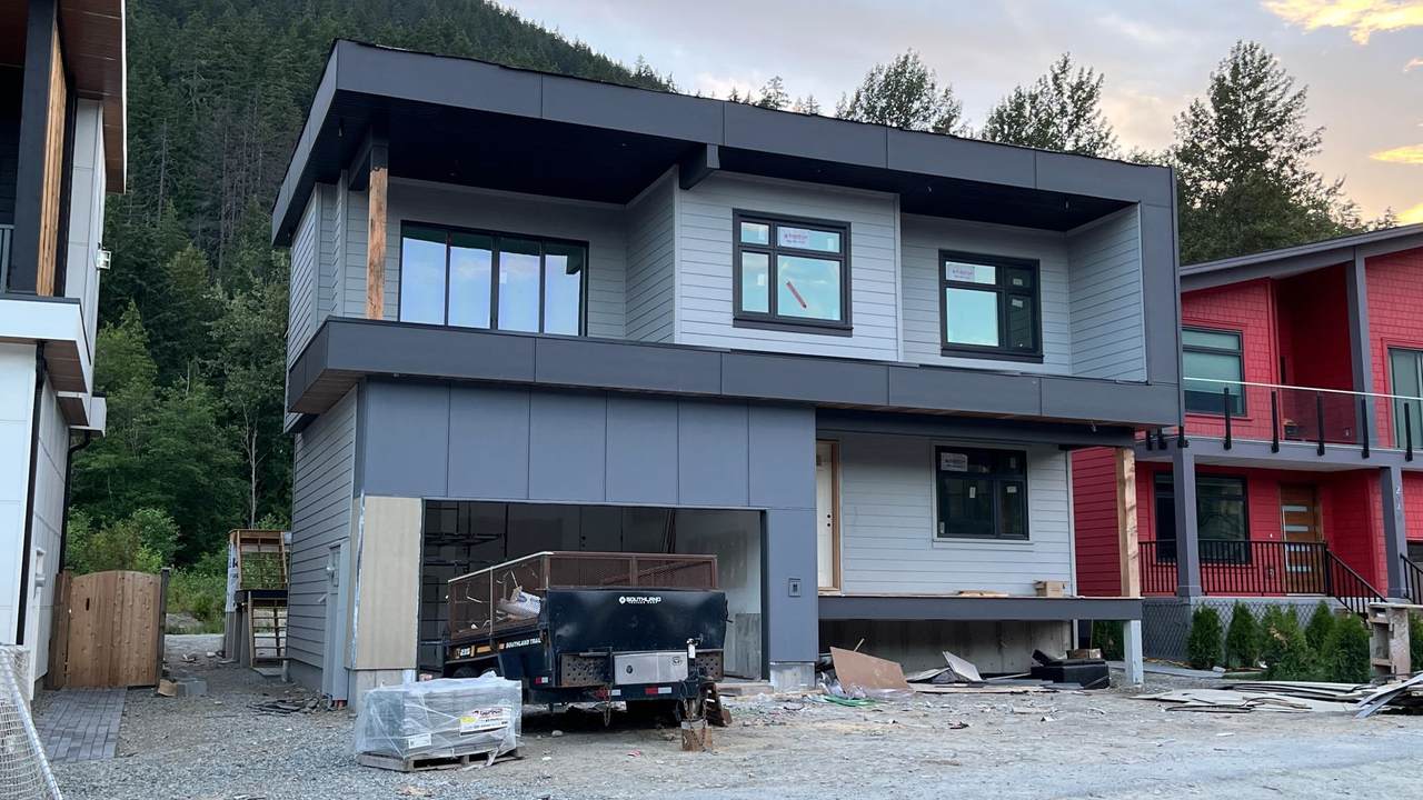 2048 Tiyata Boulevard - Photo 1