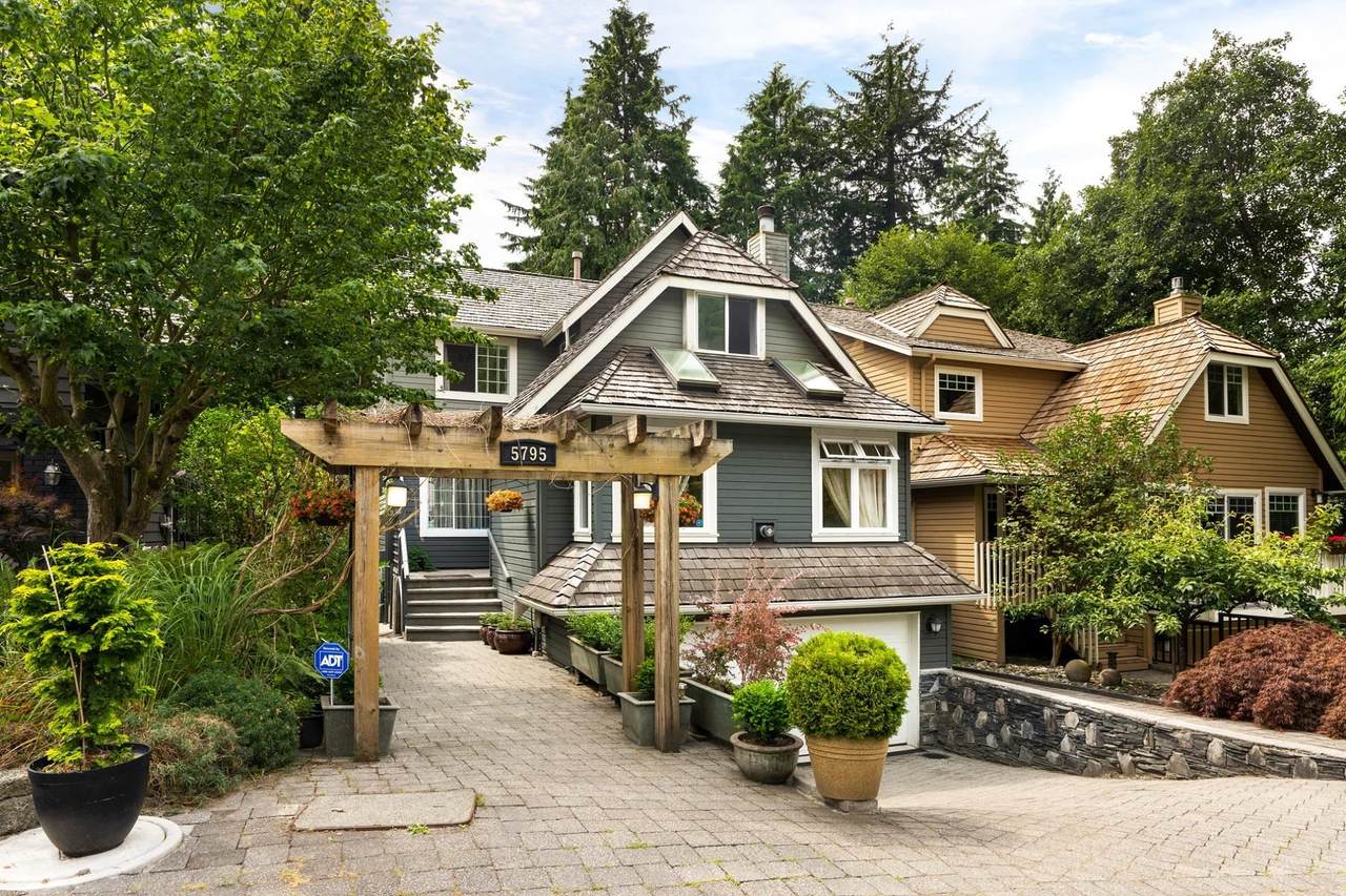 5795 Grousewoods Crescent - Photo 1
